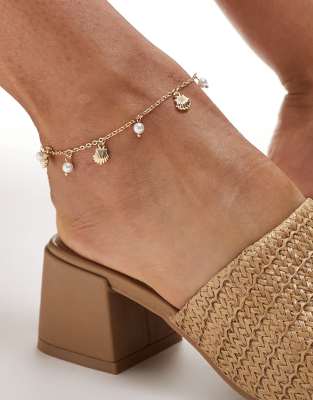 ASOS DESIGN ASOS DESIGN anklet with shell and faux pearl charm in gold tone
