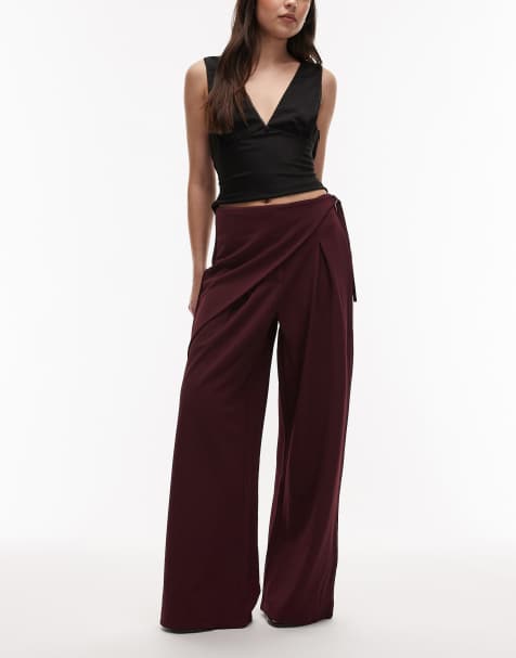 ASOS DESIGN – Anschmiegsame, elegante Twill-Hose in Burgunderrot mit Wickelrock-Detail und weitem Bein - view 1