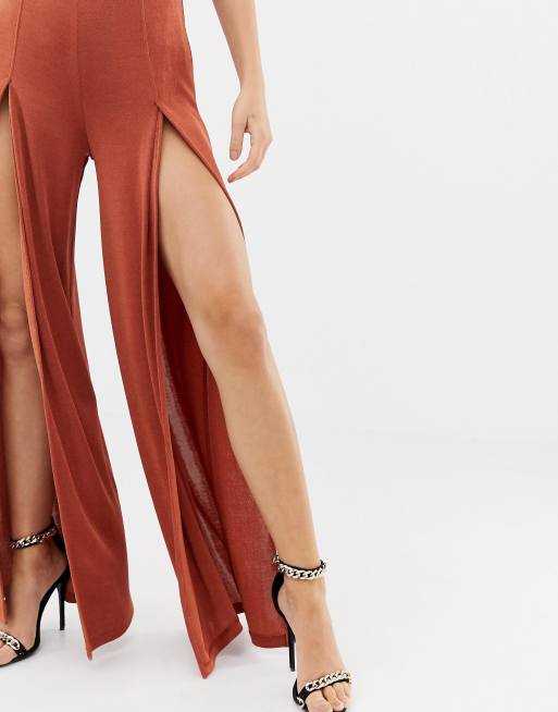 Asos Design Anschmiegsame Hose Mit Weitem Bein Und Besonders Hohem Schlitz Am Oberschenkel Asos