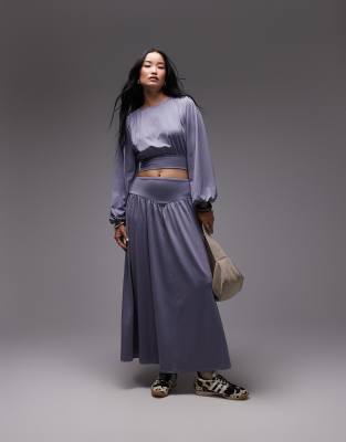 ASOS DESIGN – Anschmiegsamer, weiter Rock in Grau mit abfallender Taillennaht, Kombiteil - view 1