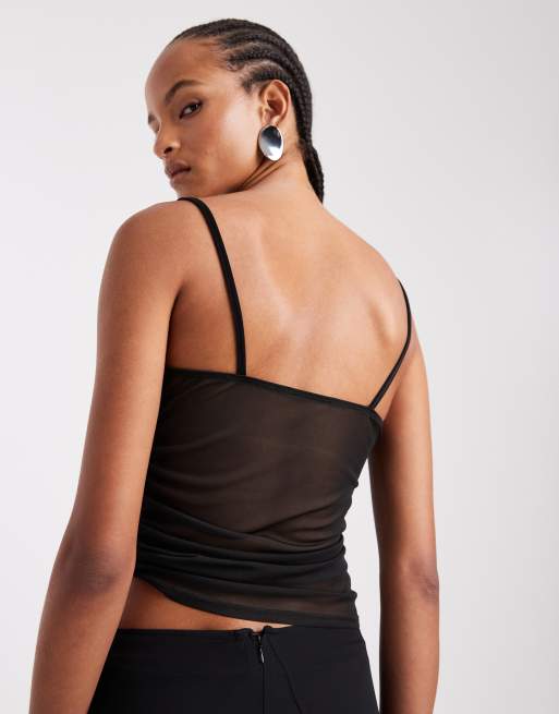 ASOS DESIGN – Anschmiegsames, gerafftes Trägertop aus Netzstoff in Schwarz mit asymmetrischem Saum, 3 von 4