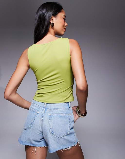 ASOS DESIGN – Anschmiegsames Oberteil in Khaki aus Polyamid mit quadratischem Ausschnitt, 4 von 4