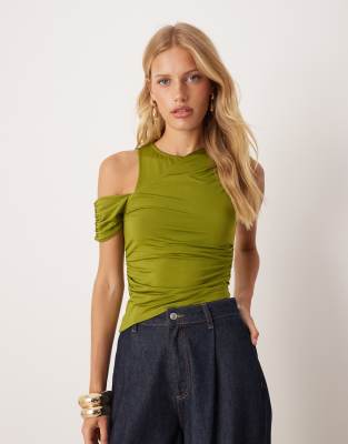 ASOS DESIGN - Anschmiegsames Oberteil in Olivgrün mit drapiertem One-Shoulder-Detail