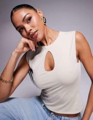 ASOS DESIGN - Anschmiegsames Tanktop in Steinbeige mit Schlüssellochausschnitt-Neutral
