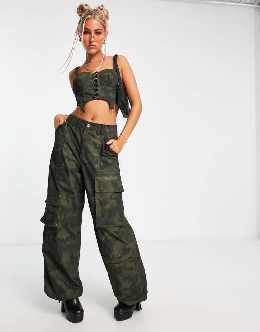 Oversized camo hot sale pants womens