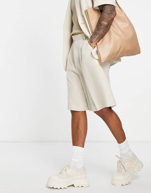 ASOS DESIGN – Anzug-Shorts in A-Linie mit beiger Waffelstruktur