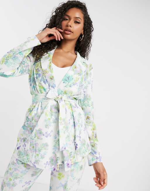 ASOS DESIGN – Anzugblazer aus Jersey mit Wickeldesign in Weiß geblümt