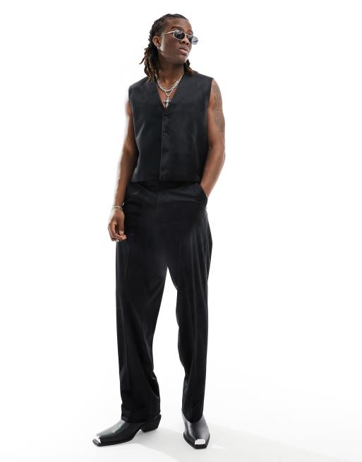 ASOS DESIGN – Anzugweste aus Wildlederimitat in Schwarz mit kurzem, kastigem Schnitt, 4 von 5