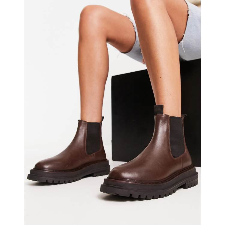 Women's brown 2025 leather chelsea boots