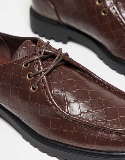 ASOS DESIGN apron lace up shoes in brown weave, 2 of 3