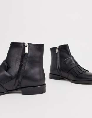 loafer boots