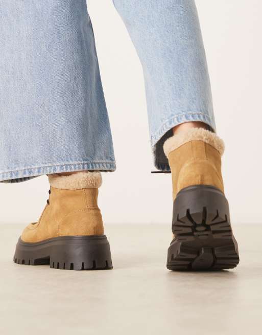 ASOS DESIGN Arlo chunky desert boot with borg collar in sand suede, 4 of 4