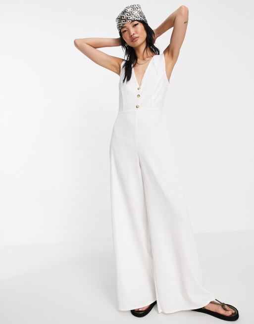 ASOS DESIGN Armelloser strukturierter Jumpsuit in WeiB ASOS