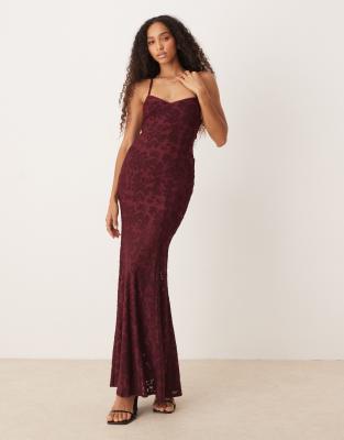 ASOS DESIGN - Ärmelloses, am Rücken geschnürtes Maxikleid in Weinrot