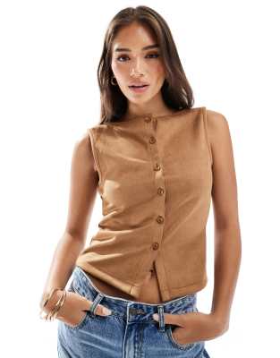 ASOS DESIGN - Ärmelloses, durchgeknöpftes Oberteil aus Wildlederimitat in Sand-Neutral