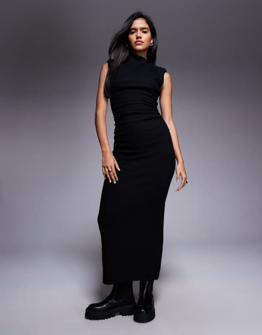 ASOS DESIGN – Ärmelloses, gerafftes Bouclé-Midikleid in Schwarz mit gepolsterter Schulterpartie, 2 von 4