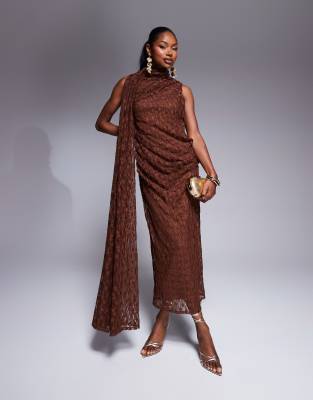 ASOS DESIGN - Ärmelloses, gerafftes Midikleid aus Spitze in Schokobraun mit Drapierung