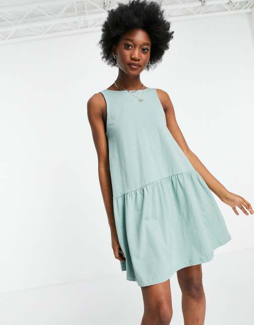 ASOS DESIGN – Ärmelloses Hängerkleid mit V-Ausschnitt hinten in Salbeigrün, 4 von 4