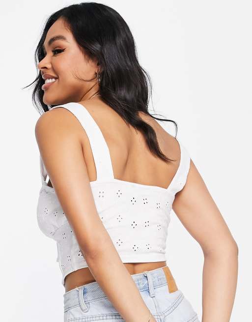 ASOS DESIGN – Ärmelloses Korsett-Oberteil in Weiß mit Lochstickerei, 2 von 4