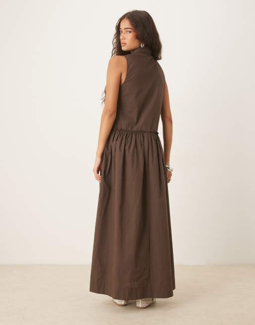 ASOS DESIGN – Ärmelloses Maxi-Hemdblusenkleid aus Popeline in Bitterschokoladenbraun mit tiefer Taille, 3 von 4