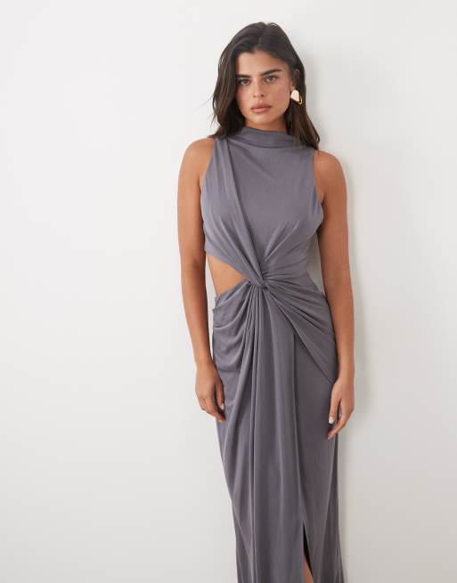 ASOS DESIGN ärmelloses Maxikleid mit Cut-out-Detail und Twist in Grau, 2 von 4