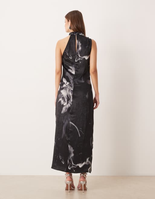 ASOS DESIGN – Ärmelloses Maxikleid mit kurzem Reißverschluss und dunkelblauem Blumenmuster, 3 von 4