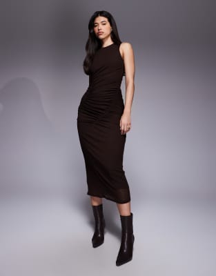 ASOS DESIGN - Ärmelloses Midikleid aus Netzstoff in Schokobraun mit gerafften Nahtdetails-Brown