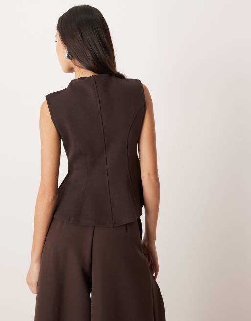 ASOS DESIGN – Ärmelloses Schößchenoberteil aus Ponte in Braun, 4 von 4