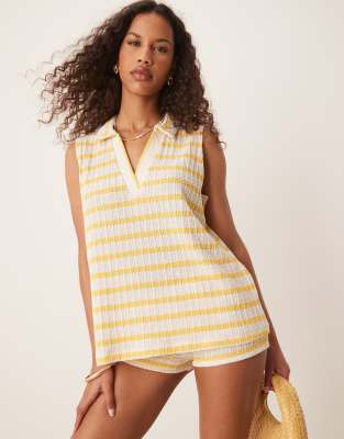 ASOS DESIGN - Ärmelloses Tanktop aus Strick in Gelb gestreift mit Polokragen, Kombiteil-Bunt
