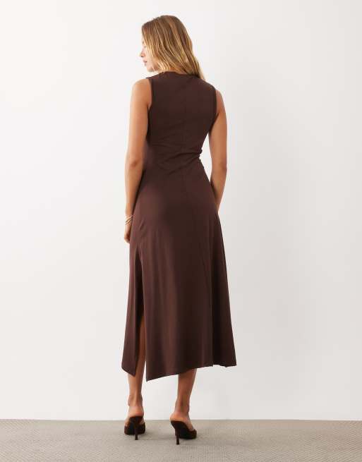 ASOS DESIGN ärmlös midaxi-klänning med knutdetalj i chokladbrun, 4 av 4