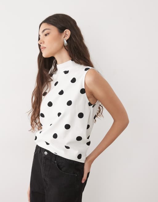 ASOS DESIGN ärmlös topp med hög krage i stor monoprick, 2 av 4