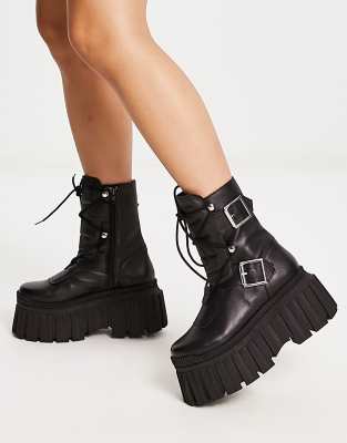 ASOS DESIGN - Armour - Stiefel aus Premium-Leder in Schwarz mit Metalldetails