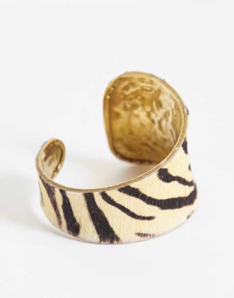 ASOS DESIGN armring med hårbevaret læder i zebra-print - view 1