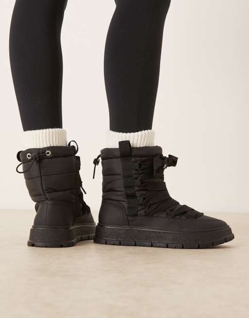 ASOS DESIGN - Arrow - Sneeuwlaarzen van nylon met veters in zwart, 3 van 4