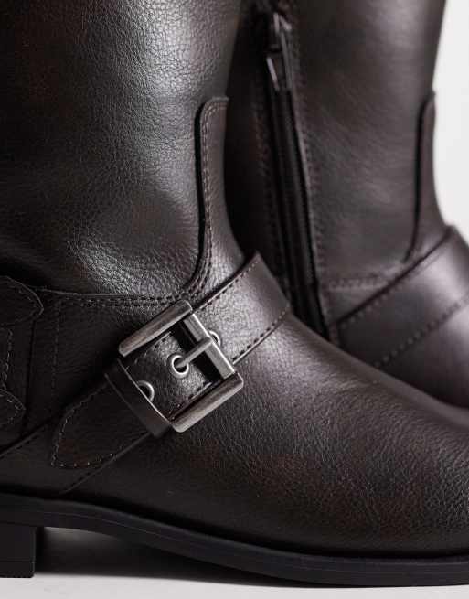 ASOS DESIGN – Asher – Flache Biker-Stiefel in Braun poliert, 4 von 4