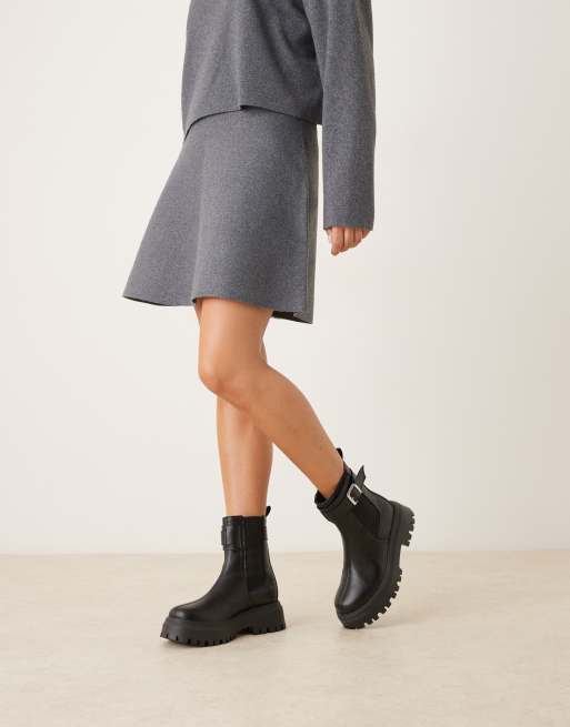 ASOS DESIGN – Astrid – Czarne poliuretanowe sztyblety na grubych podeszwach, 2 z 4