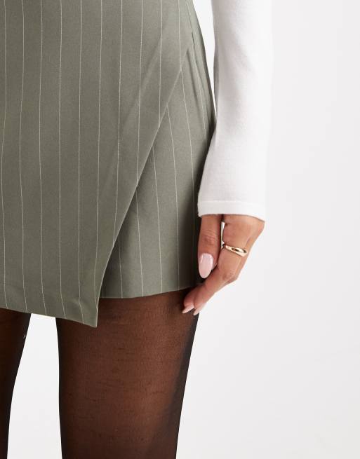 ASOS DESIGN – Asymetryczne spódnicospodnie w kolorze khaki w prążki, 5 z 5