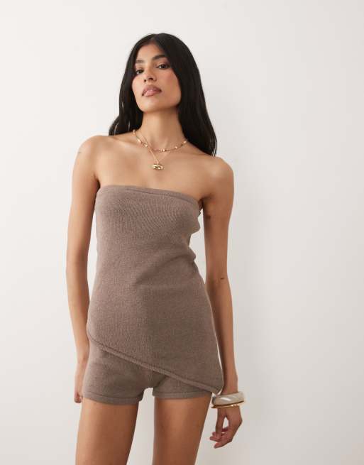 ASOS DESIGN – Kawowobrązowy zestaw z dzianiny z asymetrycznym topem z dekoltem bandeau, 3 z 3