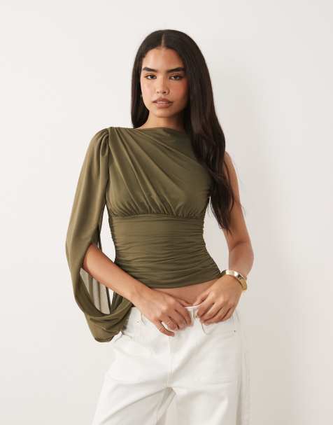ASOS DESIGN – Asymetryczny top w kolorze khaki z marszczeniem i pelerynowym rękawem - view 1