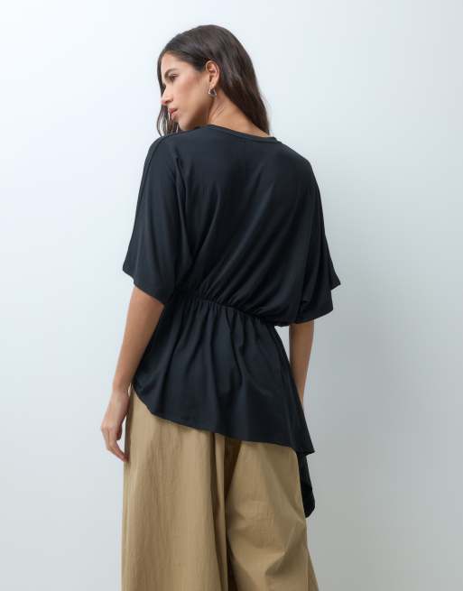 ASOS DESIGN asymmetric hem cinched waist tshirt in black, 3 of 5