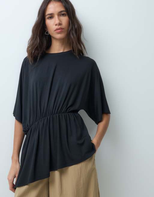 ASOS DESIGN asymmetric hem cinched waist tshirt in black, 5 of 5