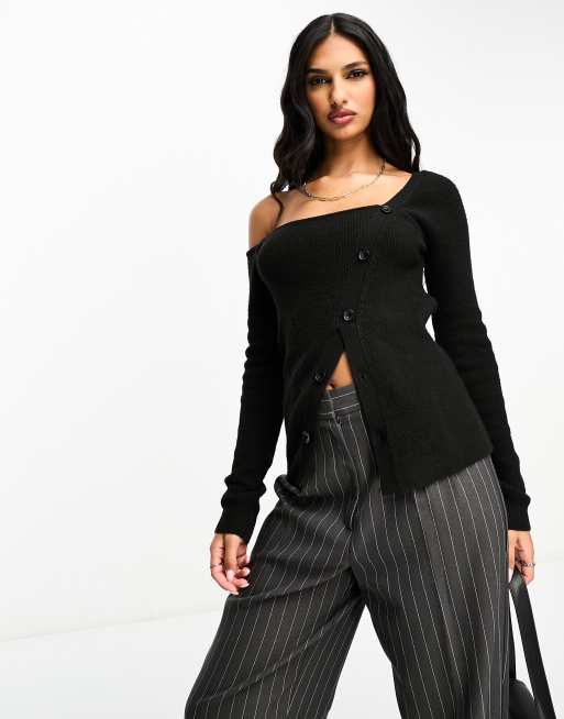 Black asymmetric clearance jumper