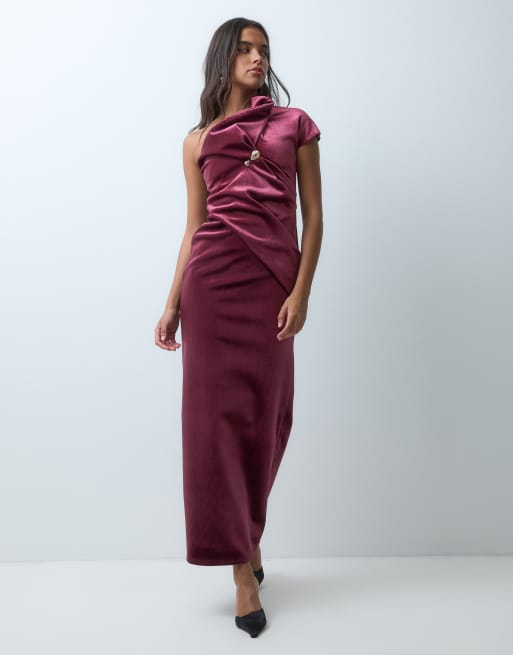 ASOS DESIGN asymmetric one shoulder midi dress with trim in washed berry bonded velvet, 2 of 5