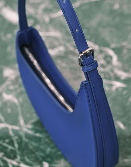 ASOS DESIGN asymmetric scoop shoulder bag with buckle detail in cobalt blue, 4 of 4