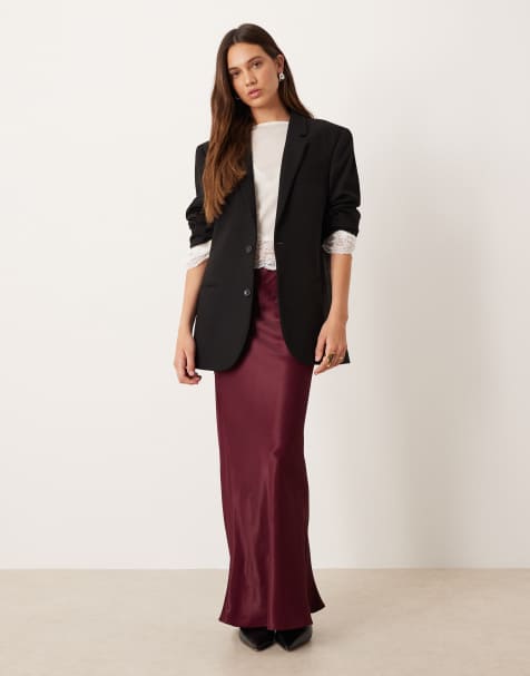 ASOS DESIGN – Asymmetrisch geschnittener Satin-Maxirock in Olivgrün - view 1