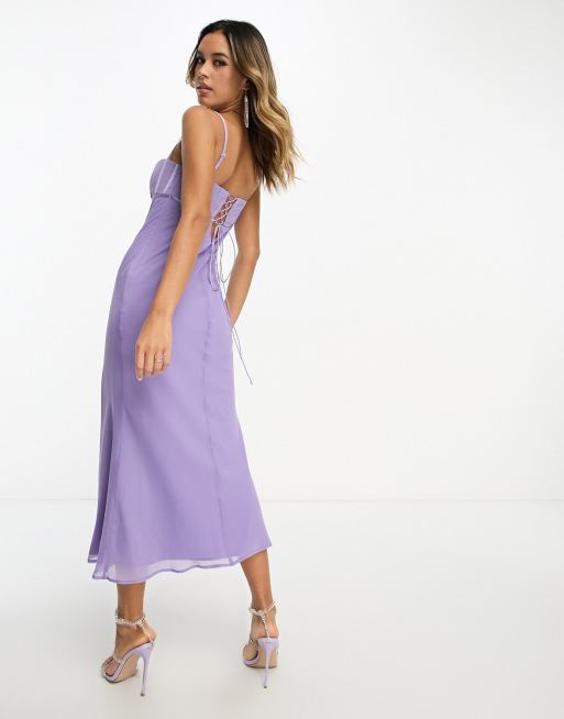 ASOS Design Asymmetrisch geschnittenes Midikleid in Lila mit Korsagen Bustier