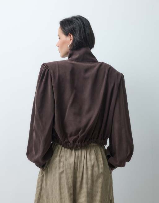 ASOS DESIGN asymmetrisch jack met knoopsluiting en schoudervullingen in donkerbruin, 3 van 4