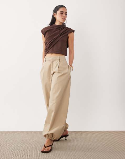 ASOS DESIGN - Asymmetrische crop top met cape-detail in chocoladebruin - view 1