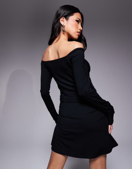 ASOS DESIGN - Asymmetrische mini-jurk met blote schouders in zwart, 2 van 4