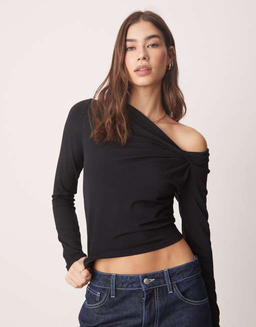ASOS DESIGN - Asymmetrische top met gedrapeerde halslijn in zwart